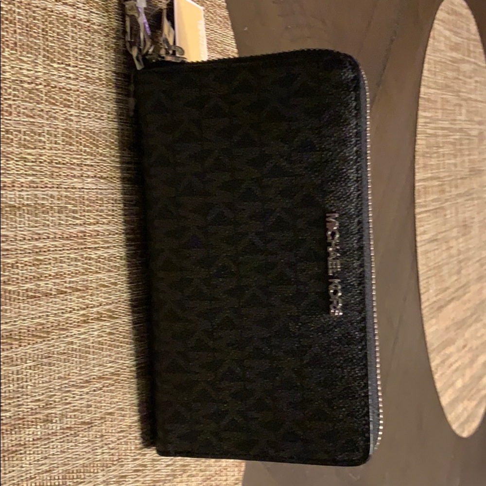 MICHAEL KORS NEW BLACK WRISTLET